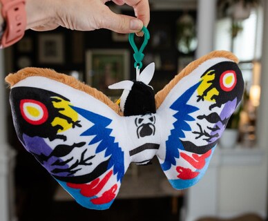 Foto 5 | Foto 5 | Peluche Surreal Entertainment Godzilla Rainbow Mothra 25 Cm - Venta Internacional.