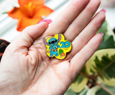 Foto 5 | Foto 5 | Alfiler Esmaltado Disney Lilo & Stitch 20th Anniversary Limited - Venta Internacional.