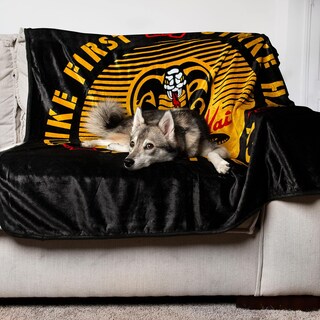 Foto 6 | Foto 6 | Throw Blanket Surreal Entertainment Cobra Kai Strike First - Venta Internacional.