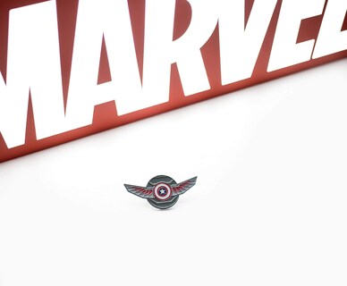 Foto 6 | Foto 6 | Pin Esmaltado: Halcón Y El Soldado Del Invierno De Marvel Studios - Venta Internacional.