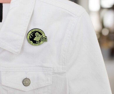 Foto 4 | Foto 4 | Alfiler De Solapa Star Wars Yoda The Empire Strikes Back 40th Anniv. - Venta Internacional.