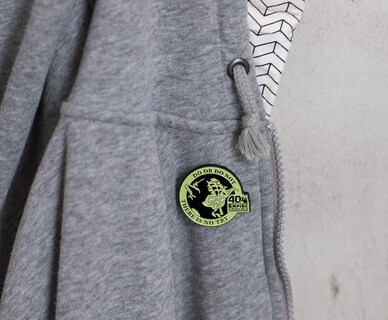 Foto 6 | Foto 6 | Alfiler De Solapa Star Wars Yoda The Empire Strikes Back 40th Anniv. - Venta Internacional.