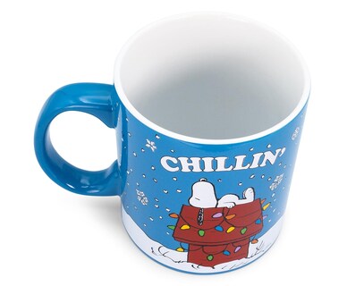 Foto 2 | Foto 2 | Taza Silver Buffalo Peanuts Snoopy Chillin De Cerámica 600 Ml - Venta Internacional.