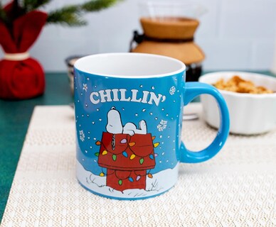 Foto 5 | Foto 5 | Taza Silver Buffalo Peanuts Snoopy Chillin De Cerámica 600 Ml - Venta Internacional.