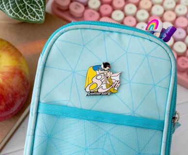 Foto 6 | Foto 6 | Alfiler Esmaltado Para El 85 Aniversario De Blancanieves Y Los Siete Enanitos De Disney - Venta Internacional.