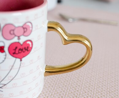 Foto 5 | Foto 5 | Taza De Cerámica Sanrio Hello Kitty Love Con Asa En Forma De Corazón - Venta Internacional.