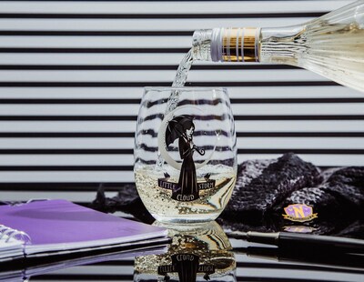 Foto 3 | Foto 3 | Copa De Vino Sin Tallo Silver Buffalo Addams Family Wednesday - Venta Internacional.