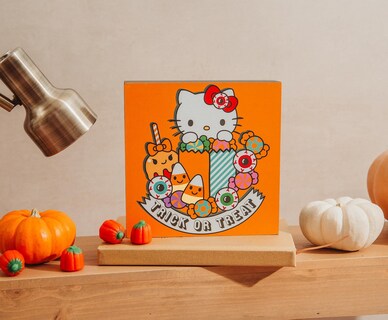 Foto 6 | Foto 6 | Cartel De Madera Mdf Con Forma De Caja Sanrio Hello Kitty Trick Or Treat - Venta Internacional.
