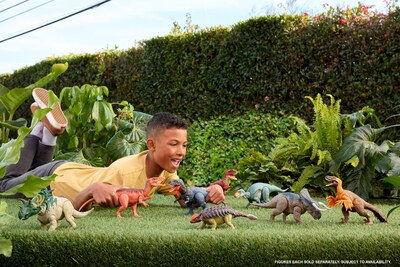 Foto 2 | Foto 2 | Jurassic World Dinosaurio De Juguete Rebirth Rugido Salvaje Maiasaura Para Niños De 4 Años En Adelante