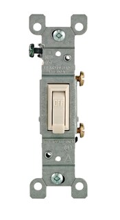 Foto 1 | Foto 1 | Interruptor Leviton Framed Grounded 120v 15a 1p Almond - Venta Internacional.