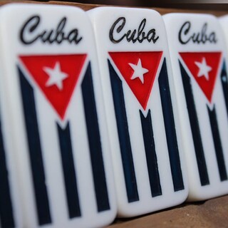 Foto 6 | Foto 6 | Set De Dominó Bene Casa Con Bandera Cubana Doble Nueves Para 2 A 10 Jugadores - Venta Internacional.