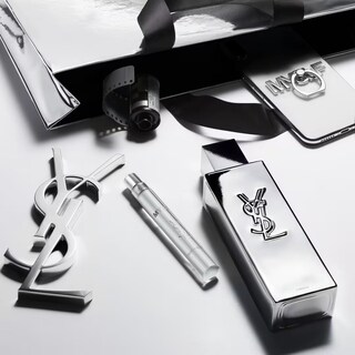 Foto 2 | Foto 2 | Colonia Yves Saint Laurent Myslf L'absolu Spray De Viaje 10 Ml - Venta Internacional.