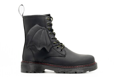 Foto 1 | Foto 1 | Botas Offlander Tipo Militar Piel Crazy Negro Alas de Murciélago para Mujer