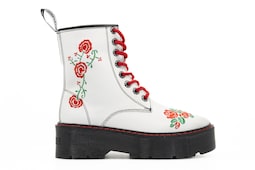 Botas Offlander  Tipo Militar  Piel Napa  Blanco  Chunky  Rosas Rojas Bordadas