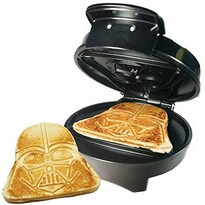 Casco Waffle Maker Uncanny Brands De Star Wars Con Diseño De Darth Vader - Venta Internacional.
