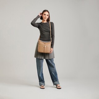 Foto 8 | Foto 8 | Crossbody Taupe Madison Colección Malana.