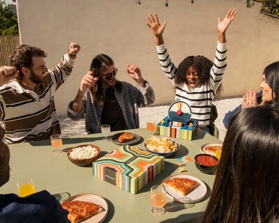 Foto 2 | Foto 2 | Cmyk Wavelength - El Espectáculo De Juegos De Fiesta En Una Caja