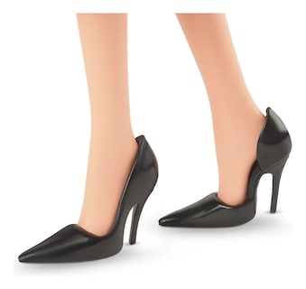 Foto 1 | Foto 1 | Barbie Signature Muñeca Inspiring Women Isabel Allende