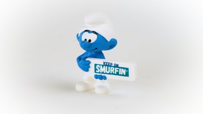 Foto 4 | Foto 4 | Figura Coleccionable De Juguete Retro Schleich Smurfs Keep On Smurfin' - Venta Internacional.