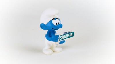 Foto 7 | Foto 7 | Figura Coleccionable De Juguete Retro Schleich Smurfs Keep On Smurfin' - Venta Internacional.