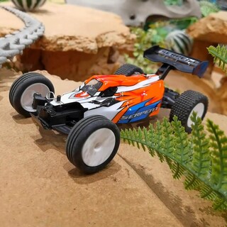 Foto 6 | Foto 6 | Rc Car Serpent 1:24 Mini Con Batería Gyro Rtr 2 Off-road De 2 4 Ghz - Venta Internacional.