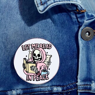 Foto 3 | Foto 3 | Broche Let Me Read In Peace Skeleton Read In Peace Redondo Esmaltado - Venta Internacional.
