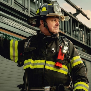 Foto 6 | Foto 6 | Linterna Streamlight Survivor Pivot Usb 325lm Naranja - Venta Internacional.