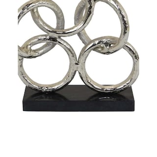 Foto 4 | Foto 4 | Escultura De Anillos Entrelazados Abstractos Benzara De Metal Plateado De 37 Cm - Venta Internacional.