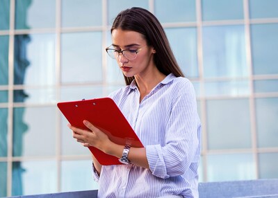 Foto 2 | Foto 2 | Paquete De 12 Portapapeles Better Office Products De Plástico Rojo - Venta Internacional.