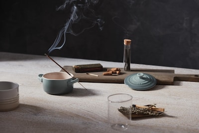 Foto 2 | Foto 2 | Miniredonda De Gres Cocotte Le Creuset Con Tapa 240 Ml Sal Marina - Venta Internacional.