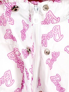 Foto 4 | Foto 4 | Chamarra Capitonada Blanca Full Print Barbie con Capucha Desmontable para Niña