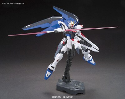 Foto 3 | Foto 3 | Maqueta Bandai Hobby Gundam Seed Hgce #192 Freedom Gundam - Venta Internacional.