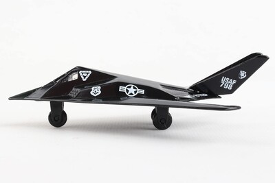 Foto 2 | Foto 2 | Vehículo Runway24 F-117 Nighthawk De Metal Fundido A Presión Daron - Venta Internacional.