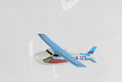 Foto 6 | Foto 6 | Juguete Flying Skyhawk Daron Blue - Venta Internacional.