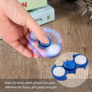 Foto 3 | Foto 3 | Juguete Giratorio De Mano De Aleación De Zinc Con Forma De Murciélago Con Tres Hilanderos Para La Ye - Venta Internacional.