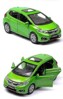 Foto 1 | Foto 1 | Modelo De Coche De Juguete Honda Fit A Escala 1:32 De Aleación De Metal Fundido - Venta Internacional.