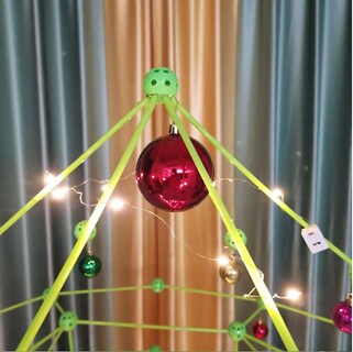 Foto 4 | Foto 4 | Kit De Construcción Fort Building Para Árbol De Navidad Hecho A Mano Con Palos Y Bolas - Venta Internacional.