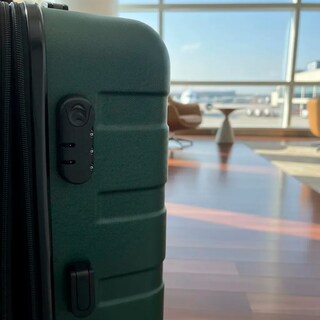 Foto 3 | Foto 3 | Set 3 Maletas de Viaje Moov Verde Rígidas Verticales con Ruedas Giratorias 30''