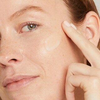 Foto 7 | Foto 7 | Suero Multi-acción Rostro Cuello Y Escote No7 Restore & Renew 75ml