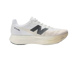 Tenis Running New Balance Fuelcell Supercomp Elite V5 Beige Color Beige