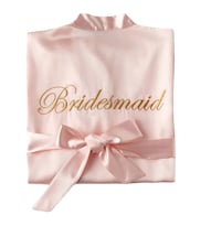 Batas Para Novias Bordada Suave Modelo Rosa