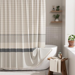 Foto 1 | Foto 1 | Cortina De Ducha Amazerbath Color Gris Bohemio Con Borlas 180 X 180 Cm - Venta Internacional.