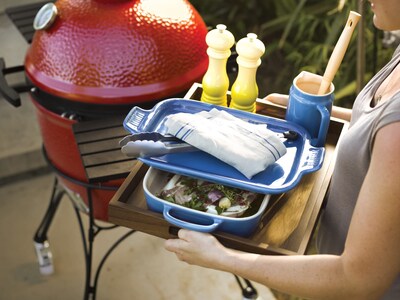 Foto 3 | Foto 3 | Plato Para Hornear Le Creuset De Gres Con Tapa Para Bandeja, 37 Cm, Color Cereza - Venta Internacional.