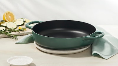 Foto 3 | Foto 3 | Everyday Pan Le Creuset Signature, Hierro Fundido, 11 Cm, Alcachofa - Venta Internacional.