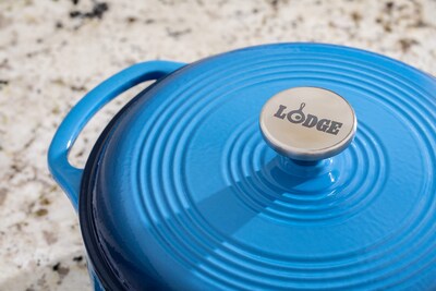Foto 7 | Foto 7 | Dutch Oven Lodge, Hierro Fundido Esmaltado De 4.5 Cuartos De Galón, Azul Caribeño - Venta Internacional.