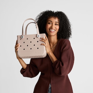 Foto 6 | Foto 6 | Bolsa Bogg Bag Bitty Coral Me Mine 28 Cm X 11 Cm X 22 Cm Eva - Venta Internacional.