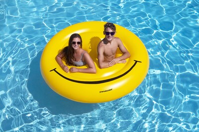 Foto 4 | Foto 4 | Cara Sonriente Amarilla De Pool Float Swimline Para 3 A 5 Personas - Venta Internacional.