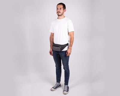 Foto 4 | Foto 4 | Cangurera Chenson CP65574-2 Unisex color Negro