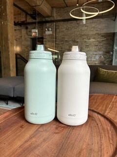 Foto 2 | Foto 2 | Botella De Agua Ello Hydra De Medio Galón, 1.9 L, Aislada Al Vacío - Venta Internacional.