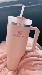 Foto 2 | Foto 2 | Termo Tipo Stanley Rosa Acero Inoxidable De 40 Oz Con Aza Para Bebidas Frías O Calientes.